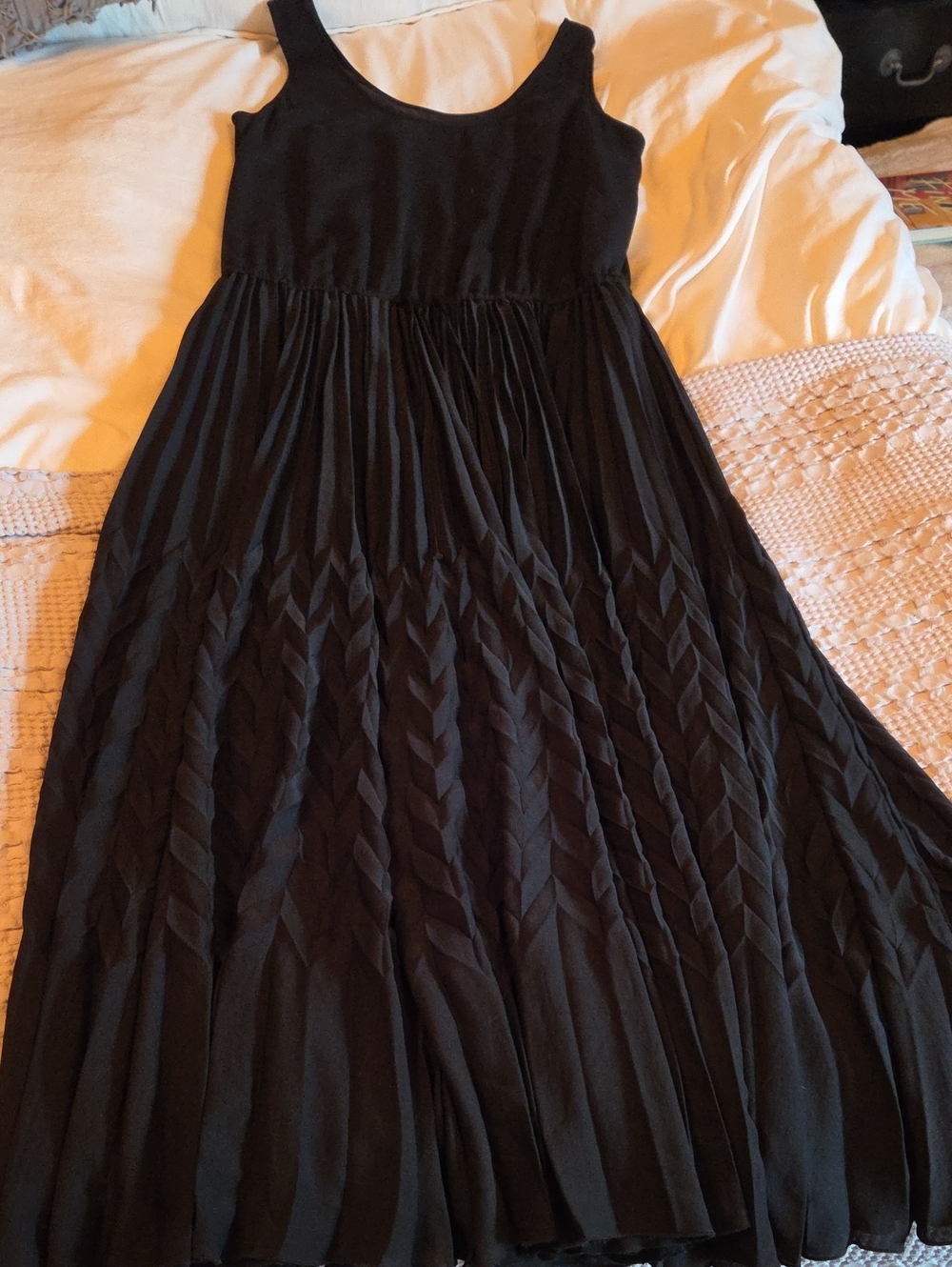 Banana Republic Black Pleated Sleeveless Maxi Dress